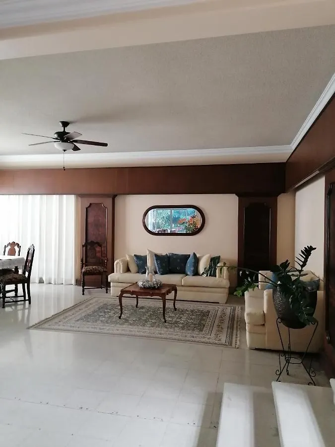 Casa De Luz Hotel Guadalajara Inn